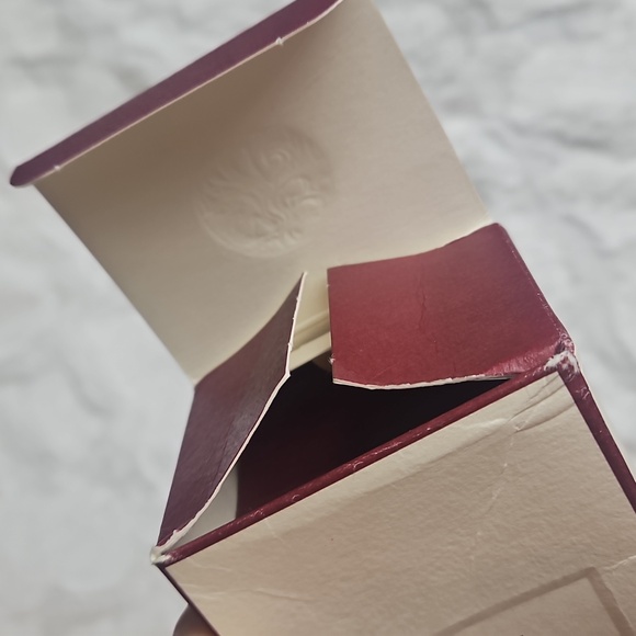 Oribe Beautiful Color Haircare Conditioner - Picture 4 of 4